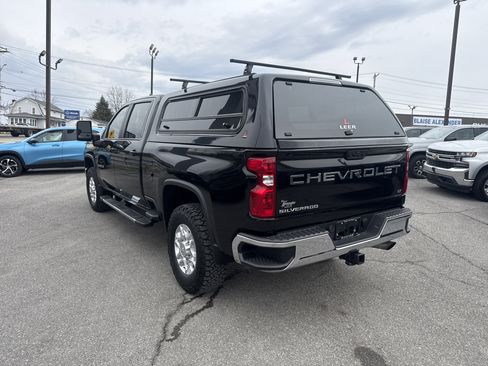 Used 2022 Chevrolet Silverado 2500 LT w/ Convenience Package image 6