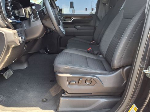 Used 2023 Chevrolet Silverado 1500 LT AWD/4WD image 21