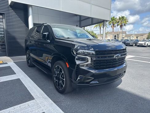 Used 2024 Chevrolet Tahoe RST w/ Luxury Package RWD image 2