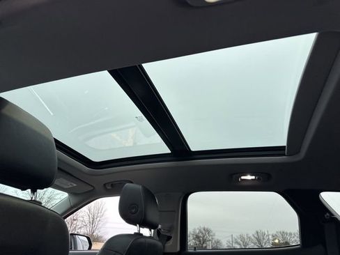 Used 2023 Chevrolet Blazer LT image 25