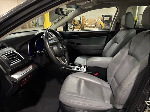 Used 2019 Subaru Outback 2.5i Limited AWD/4WD image 7