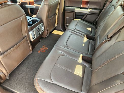 Used 2015 Ford F150 King Ranch w/ Equipment Group 601A Luxury AWD/4WD image 34