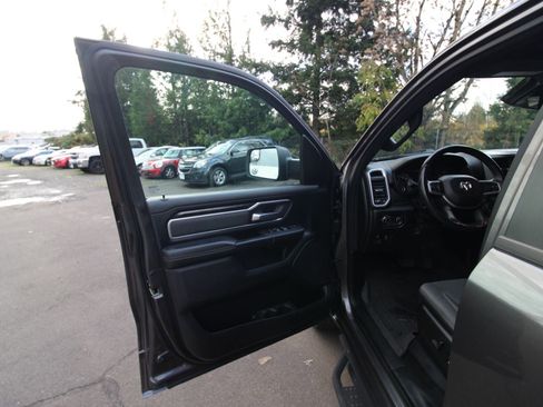 Used 2021 RAM 1500 Big Horn image 9