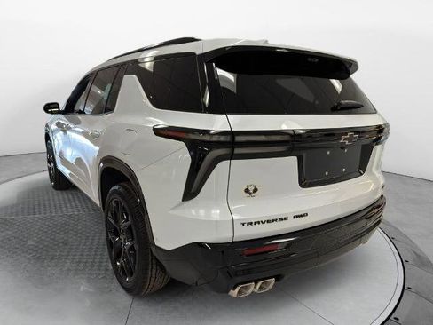 New 2026 Chevrolet Traverse RS w/ LPO, Floor Liner Package image 7
