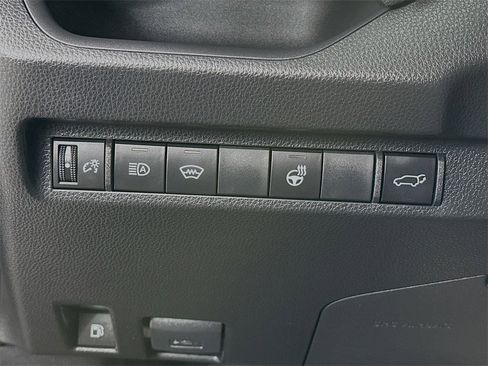 Used 2024 Toyota RAV4 XLE Premium image 13