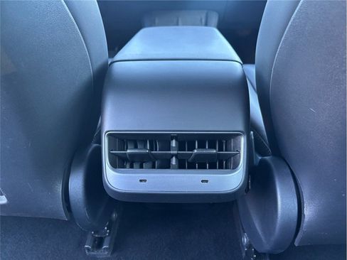 Used 2022 Tesla Model 3 Long Range image 35