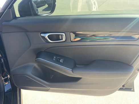 Used 2025 Honda Civic Sport image 15