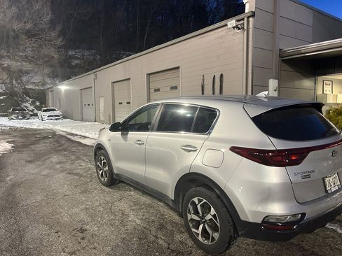 Used 2020 Kia Sportage LX w/ LX Popular Package image 5