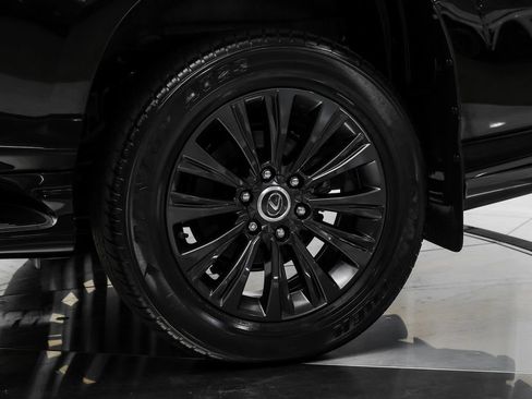 Used 2023 Lexus GX 460 Premium w/ Accessory Package AWD/4WD image 60