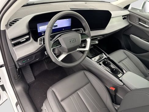 Used 2026 Audi Q3 quattro 2.0T w/ Driver Assistance Package AWD/4WD image 10
