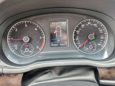 Used 2015 Volkswagen Passat TDI SEL Premium FWD image 22