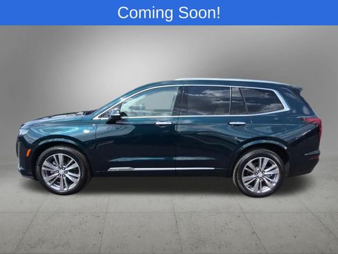 Used 2025 Cadillac XT6 Premium Luxury AWD/4WD image 3
