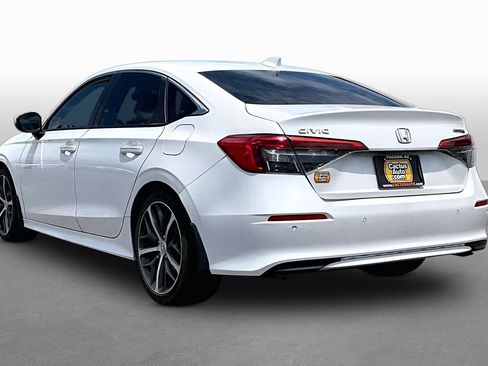 Used 2023 Honda Civic Touring image 9