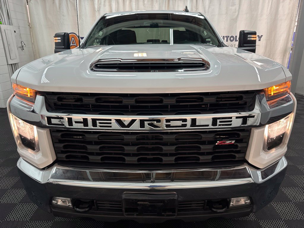 Used 2022 Chevrolet Silverado 2500 LT w/ Convenience Package AWD/4WD image 3