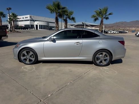 Used 2014 Lexus IS 250C w/ Navigation System Package image 2