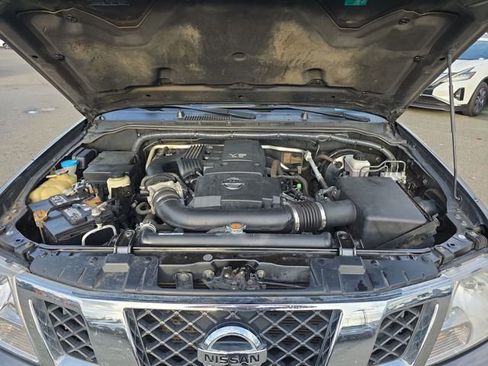 Used 2015 Nissan Frontier SV image 27