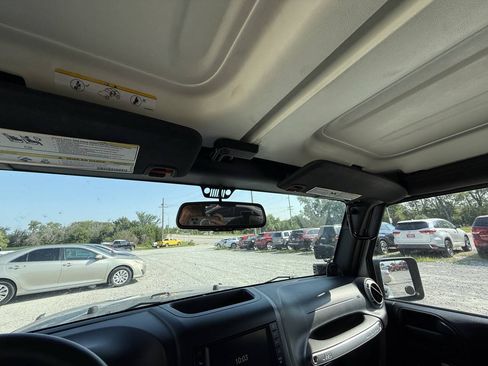 Used 2014 Jeep Wrangler Sahara w/ Connectivity Group AWD/4WD image 14