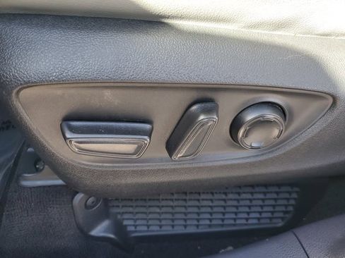 Used 2023 Toyota Sienna XLE image 13