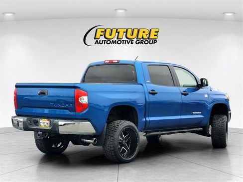 Used 2018 Toyota Tundra SR5 w/ SR5 Upgrade Package image 4