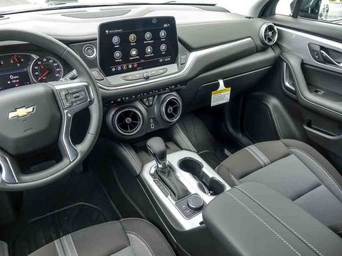 New 2026 Chevrolet Blazer LT w/ Convenience Package FWD image 18