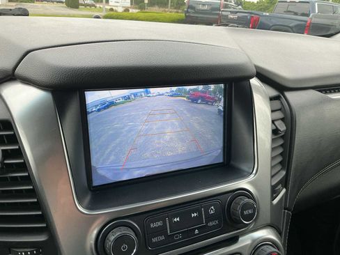 Used 2019 Chevrolet Suburban LT AWD/4WD image 13