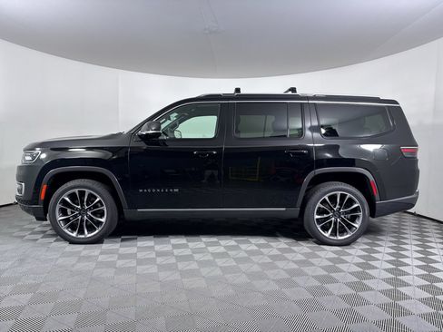 Used 2022 Jeep Wagoneer Series III w/ Premium Group I AWD/4WD image 16