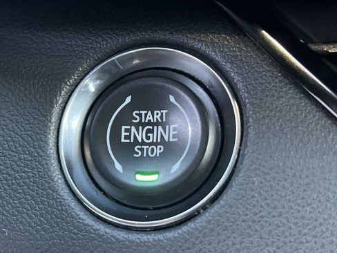 Used 2025 Buick Enclave Preferred image 16