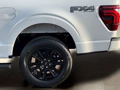 New 2025 Ford F150 Platinum w/ FX4 Off-Road Package image 43