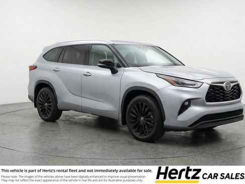 Used 2025 Toyota Highlander XSE AWD/4WD image 1