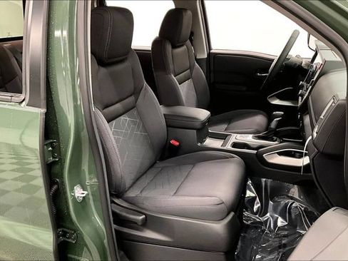 New 2026 Nissan Frontier SV w/ All-Weather Content Package AWD/4WD image 38