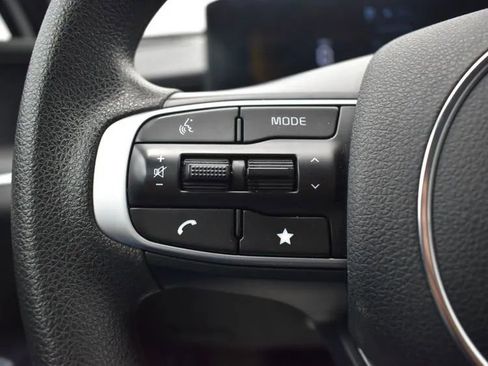 Used 2025 Kia K5 LXS image 23