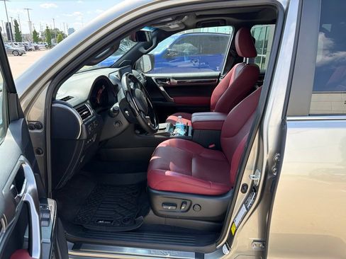 Certified 2023 Lexus GX 460 Premium w/ Premium Plus Package AWD/4WD image 3