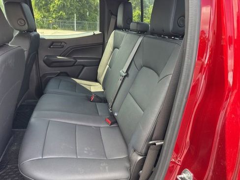 Used 2024 Chevrolet Colorado Trail Boss w/ Advanced Trailering Package AWD/4WD image 10