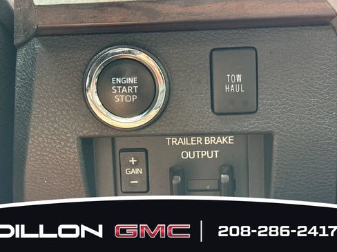 Used 2020 Toyota Tundra Limited w/ Limited Premium Package AWD/4WD image 21