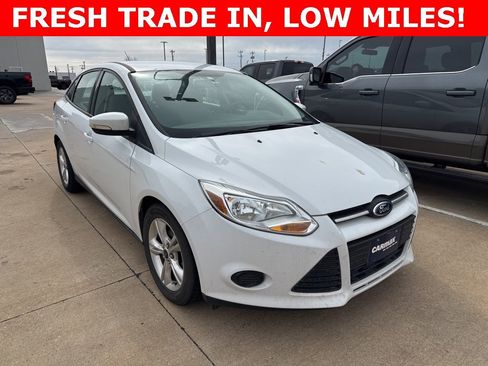 Used 2014 Ford Focus SE image 1