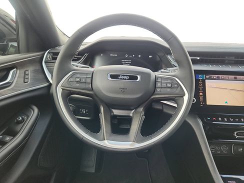 New 2026 Jeep Grand Cherokee L Limited w/ Limited Altitude Package AWD/4WD image 22