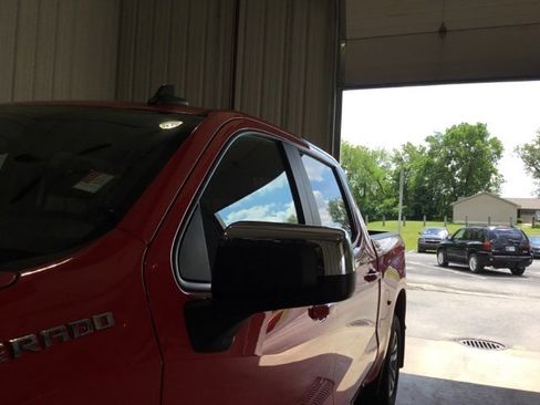 Used 2019 Chevrolet Silverado 1500 LT w/ All-Star Edition image 11