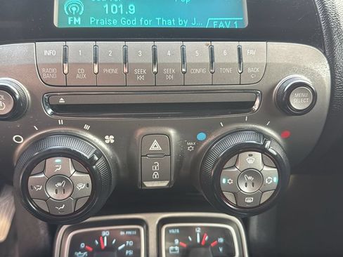 Used 2010 Chevrolet Camaro SS RWD image 21