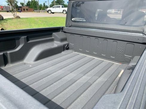 New 2025 Jeep Gladiator Sport AWD/4WD image 30