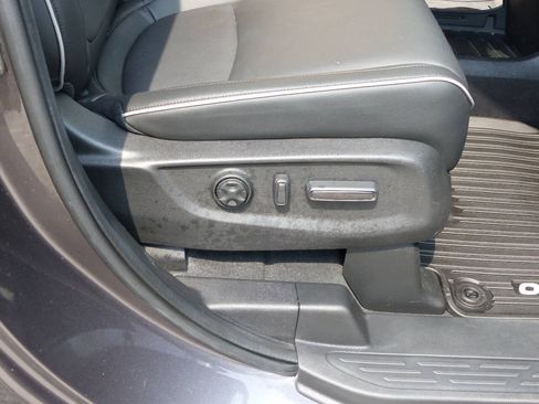 Used 2025 Honda Odyssey Touring image 45