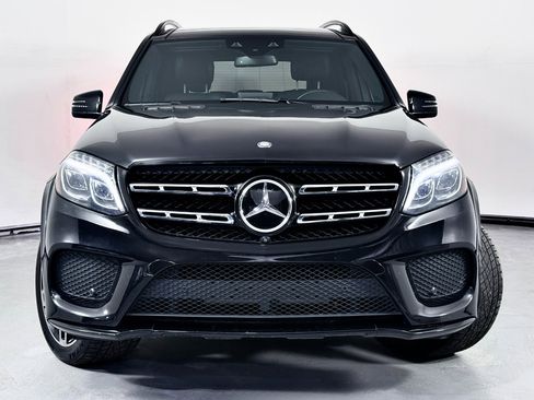 Used 2017 Mercedes-Benz GLS 550 4MATIC w/ Driver Assistance Package image 7