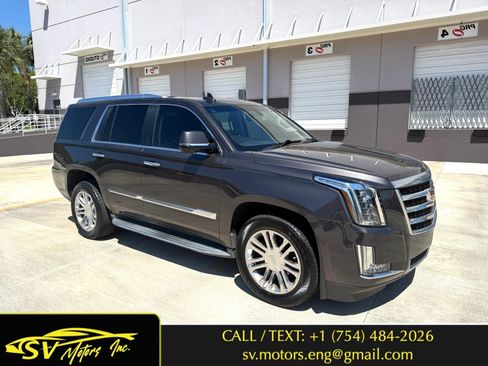 Used 2016 Cadillac Escalade 2WD image 1