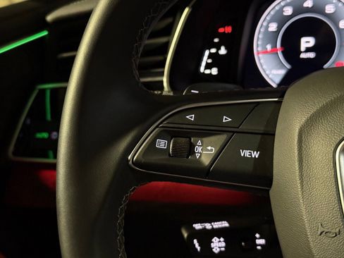 Certified 2025 Audi Q7 2.0T Premium w/ Convenience Plus Package image 30