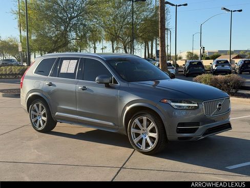 Used 2018 Volvo XC90 T8 Inscription w/ Luxury Package AWD/4WD image 9