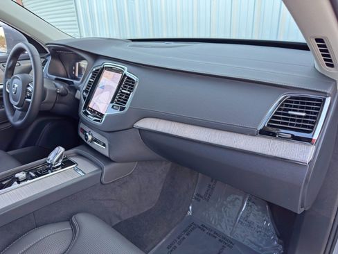 Used 2024 Volvo XC90 T8 Ultimate w/ Protection Package Premier image 15