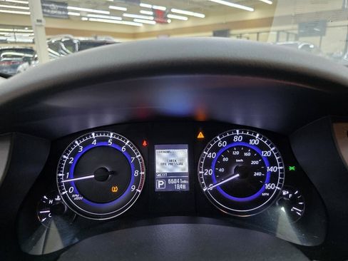 Used 2017 INFINITI QX50 2WD w/ Premium Plus Package image 31