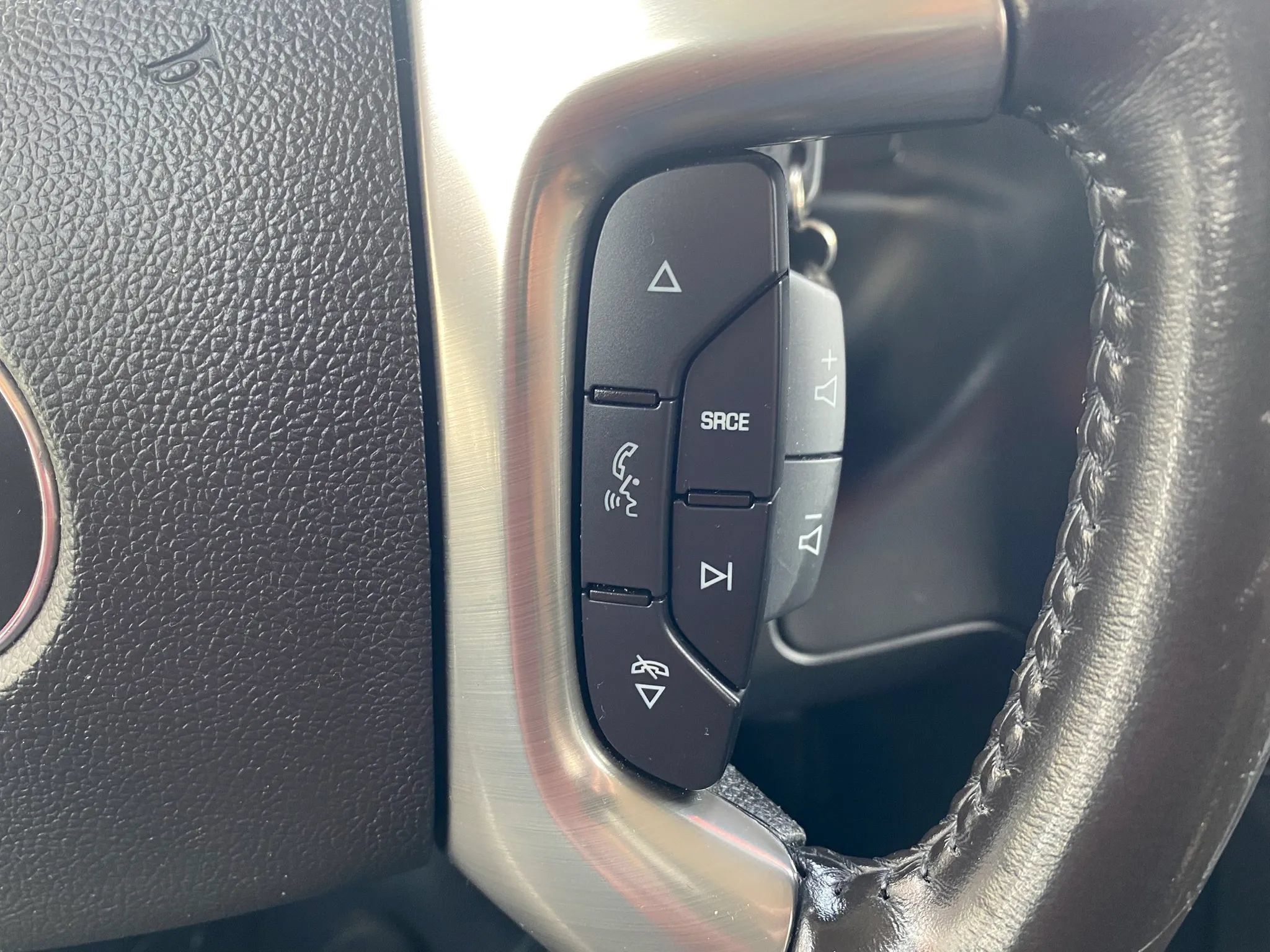 Used 2017 Chevrolet Express 3500 LT w/ LT Preferred Equipment Group RWD image 15