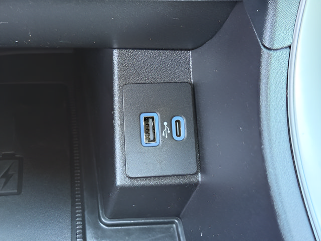 Used 2023 Ford Edge SEL AWD/4WD image 15