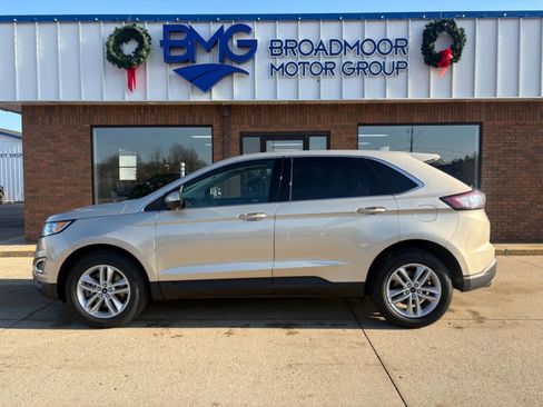 Used 2018 Ford Edge SEL w/ Equipment Group 201A image 3