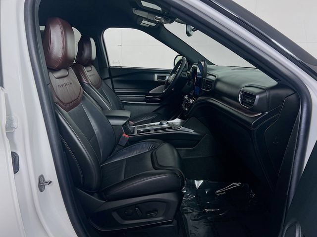 Used 2023 Ford Explorer Platinum w/ Technology Package RWD image 29
